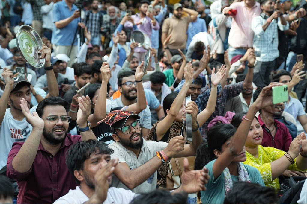 India's 'Cockroach Party' forms committee for Sunday protest against education minister